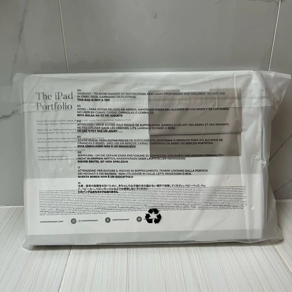 NWT Von Holzhausen Gray iPad Pro 12.9” Portfolio Sleeve